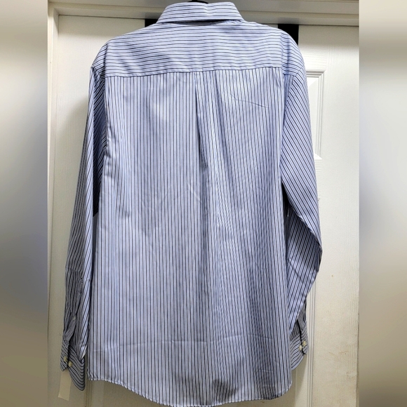 Van Heusen Dress Shirt Size: Large LIGHT Blue New with tags, 16-16.5 neck - Picture 4 of 5